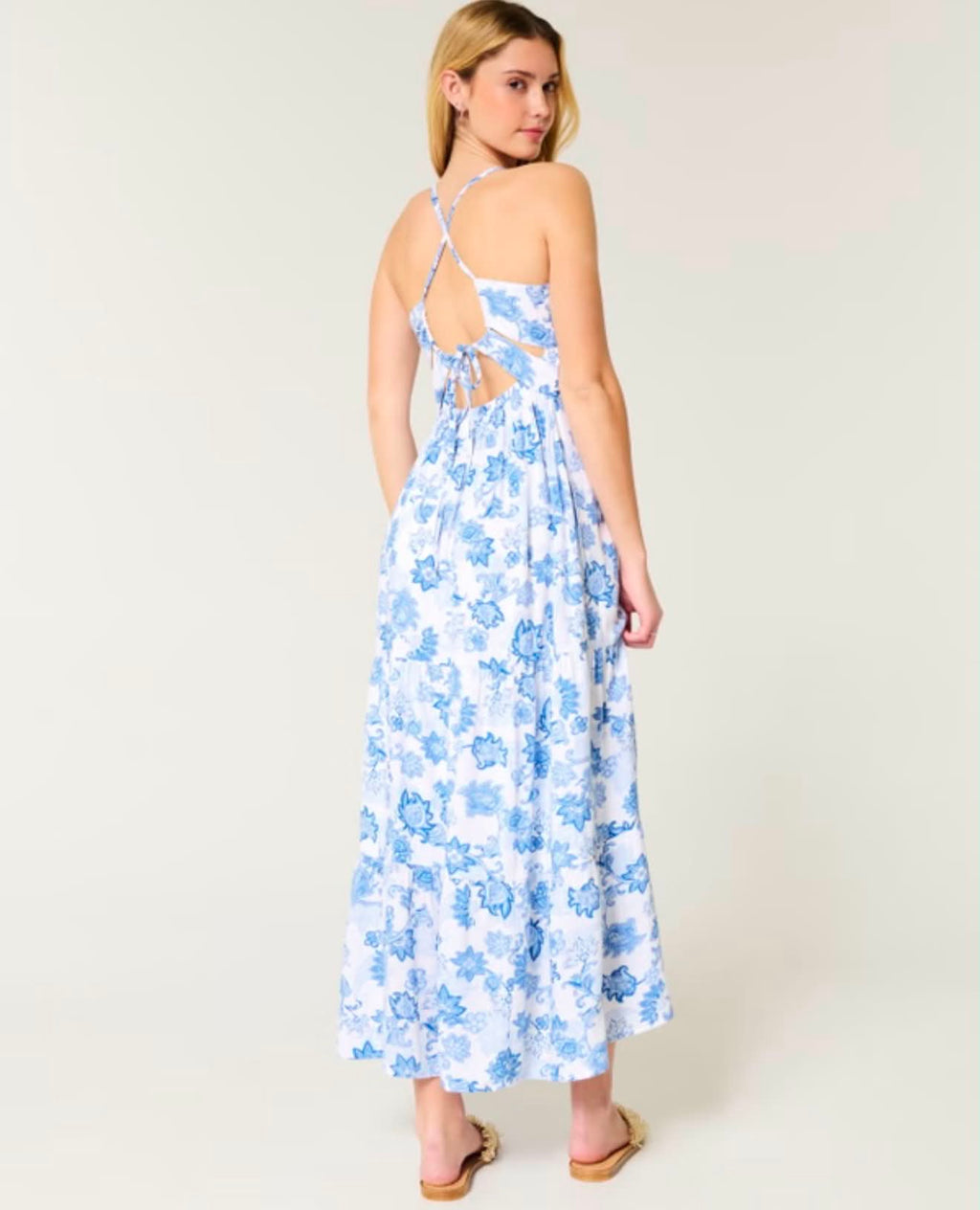 Vestido largo con espalda abierta