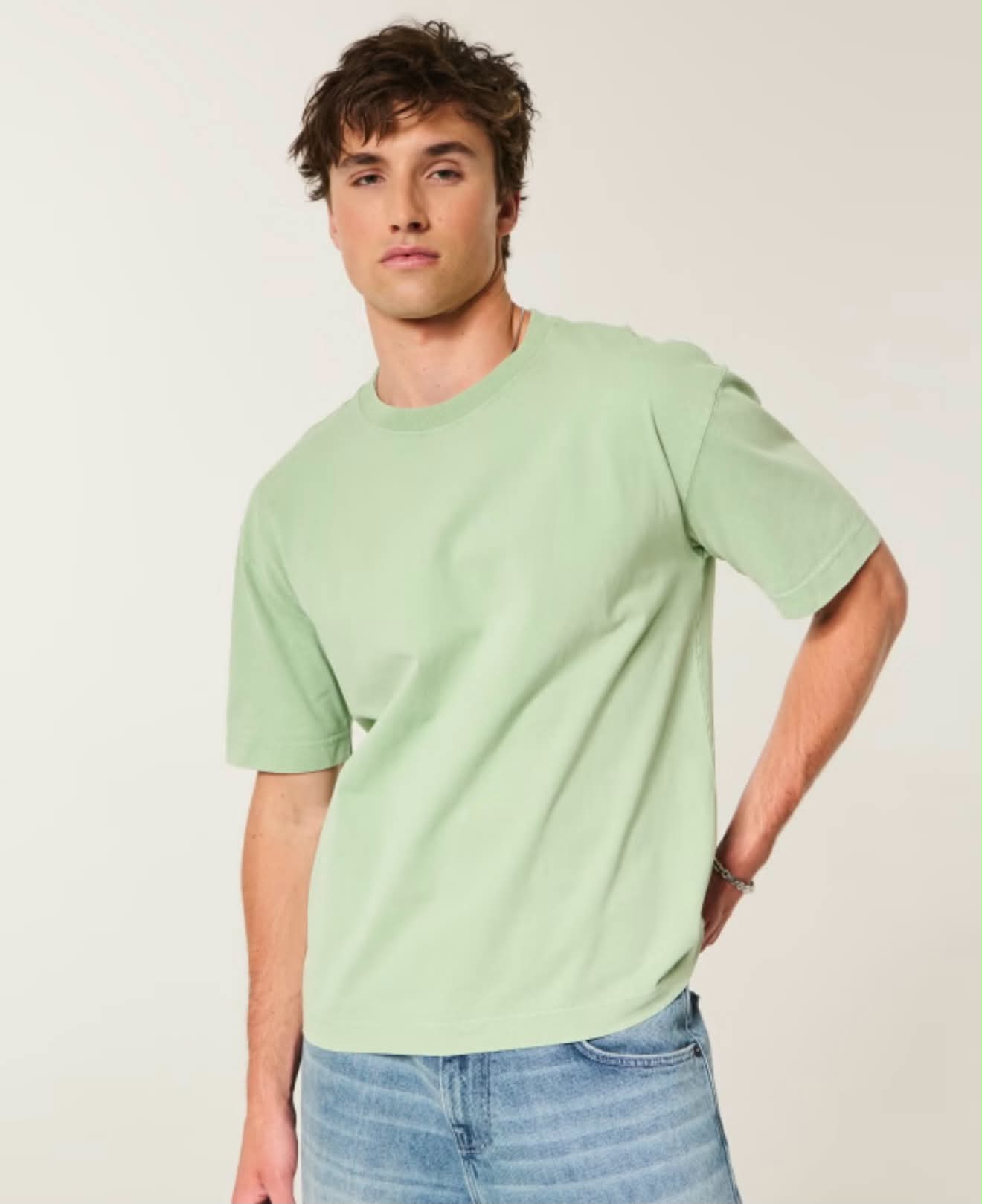 Camiseta de algodón gruesa de corte cuadrado y cuello redondo