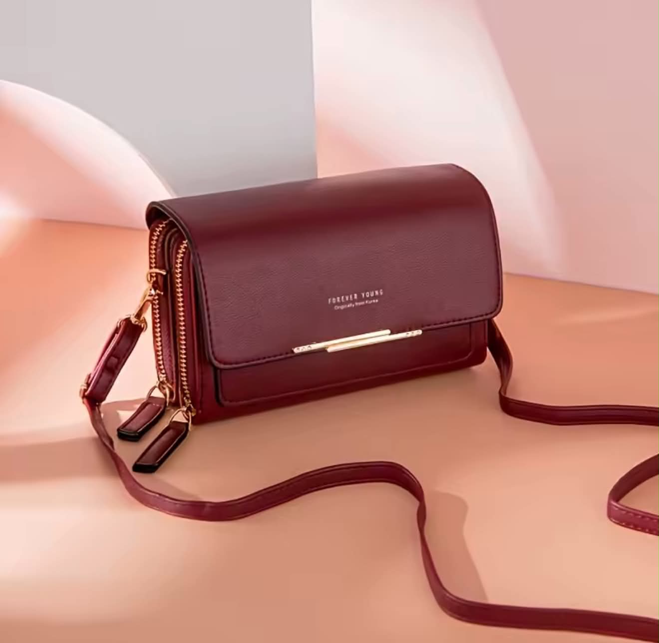 Elegant Women’s Crossbody Wallet