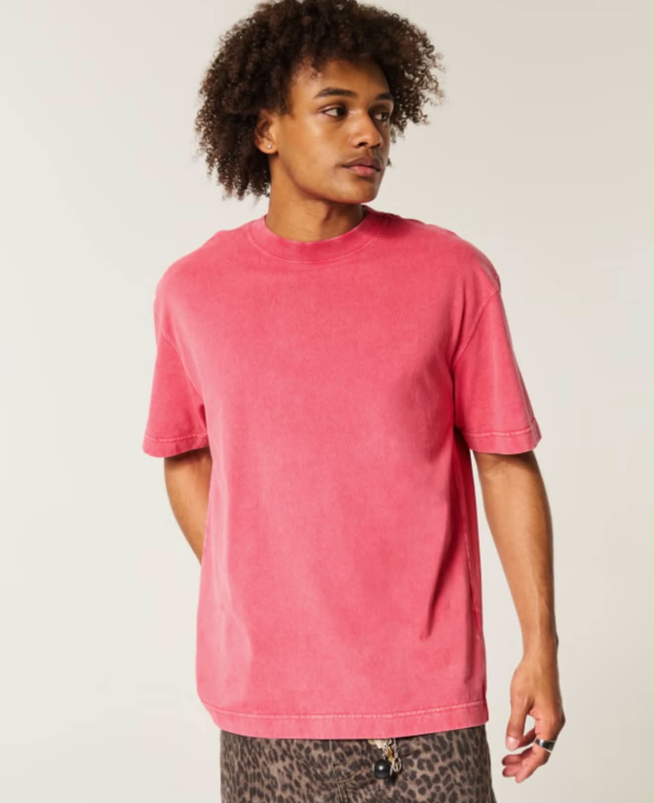 Camiseta de algodón de corte cuadrado gruesa y lavada con cuello redondo