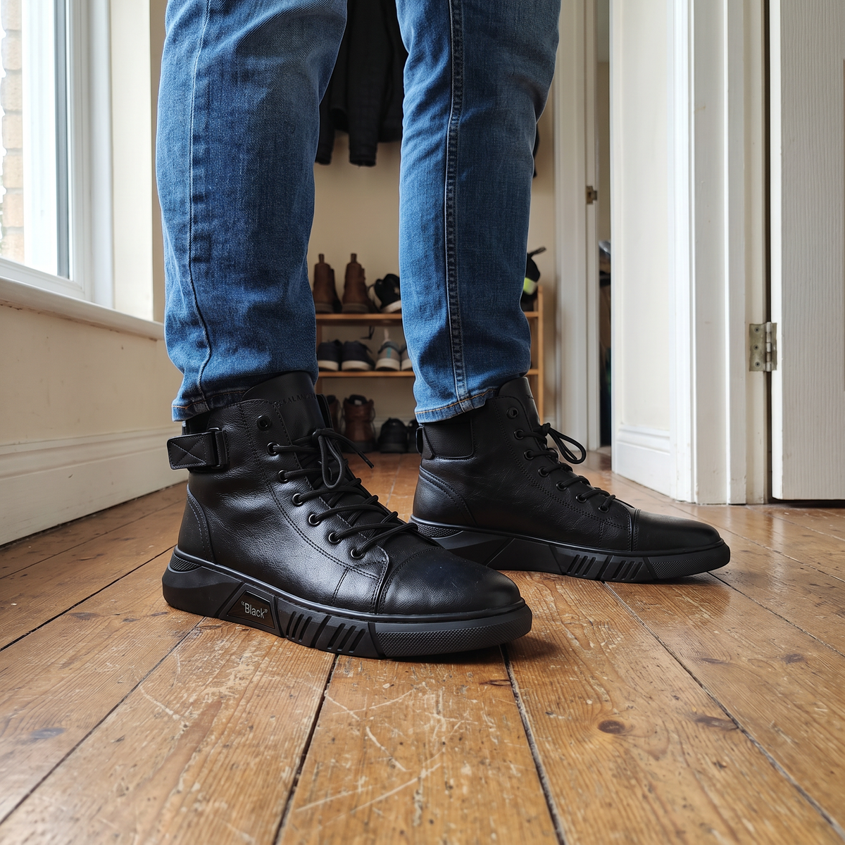 CLASSIC LEATHER HIGH TOP BOOTS