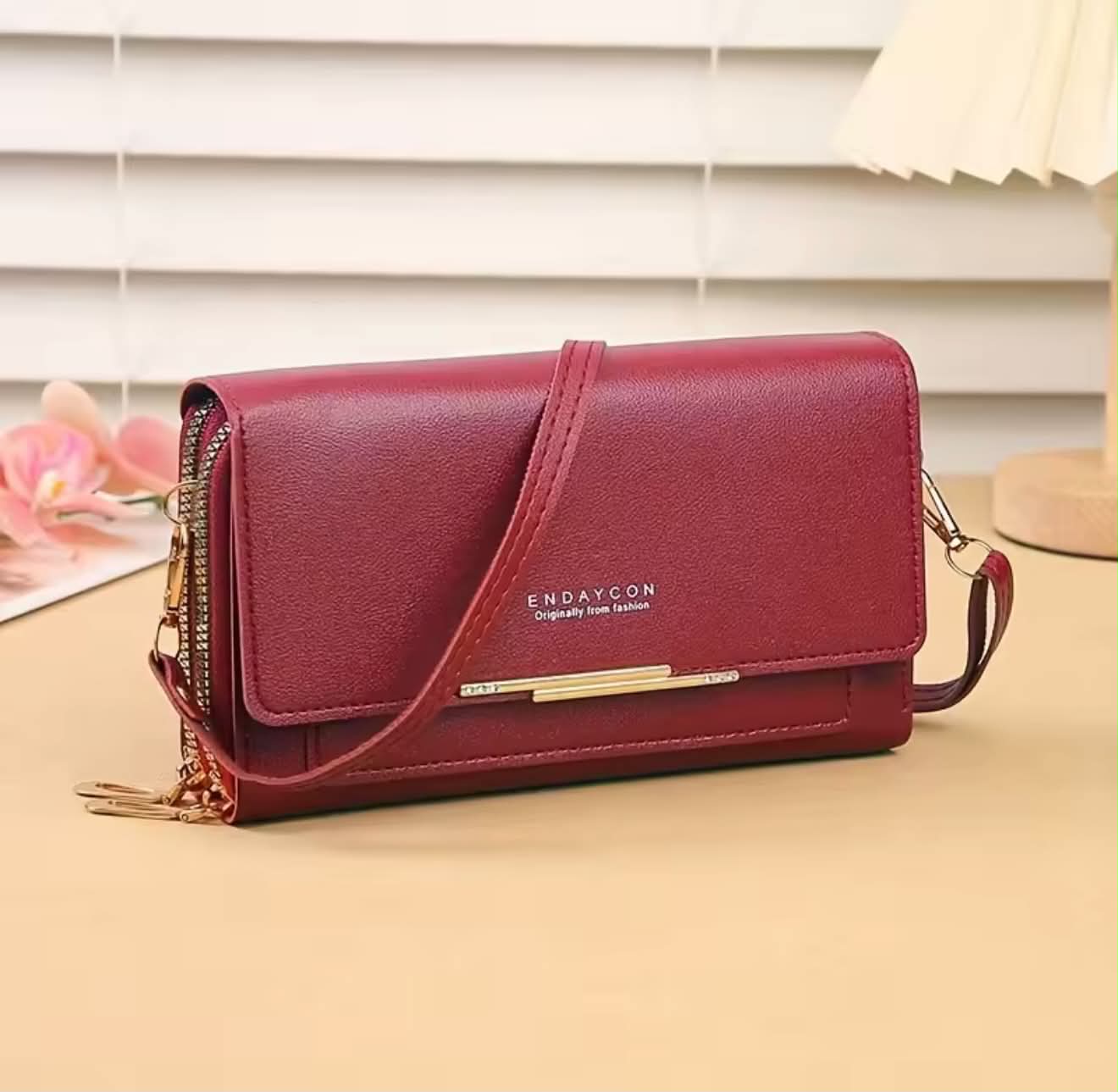 Elegant Women’s Crossbody Wallet