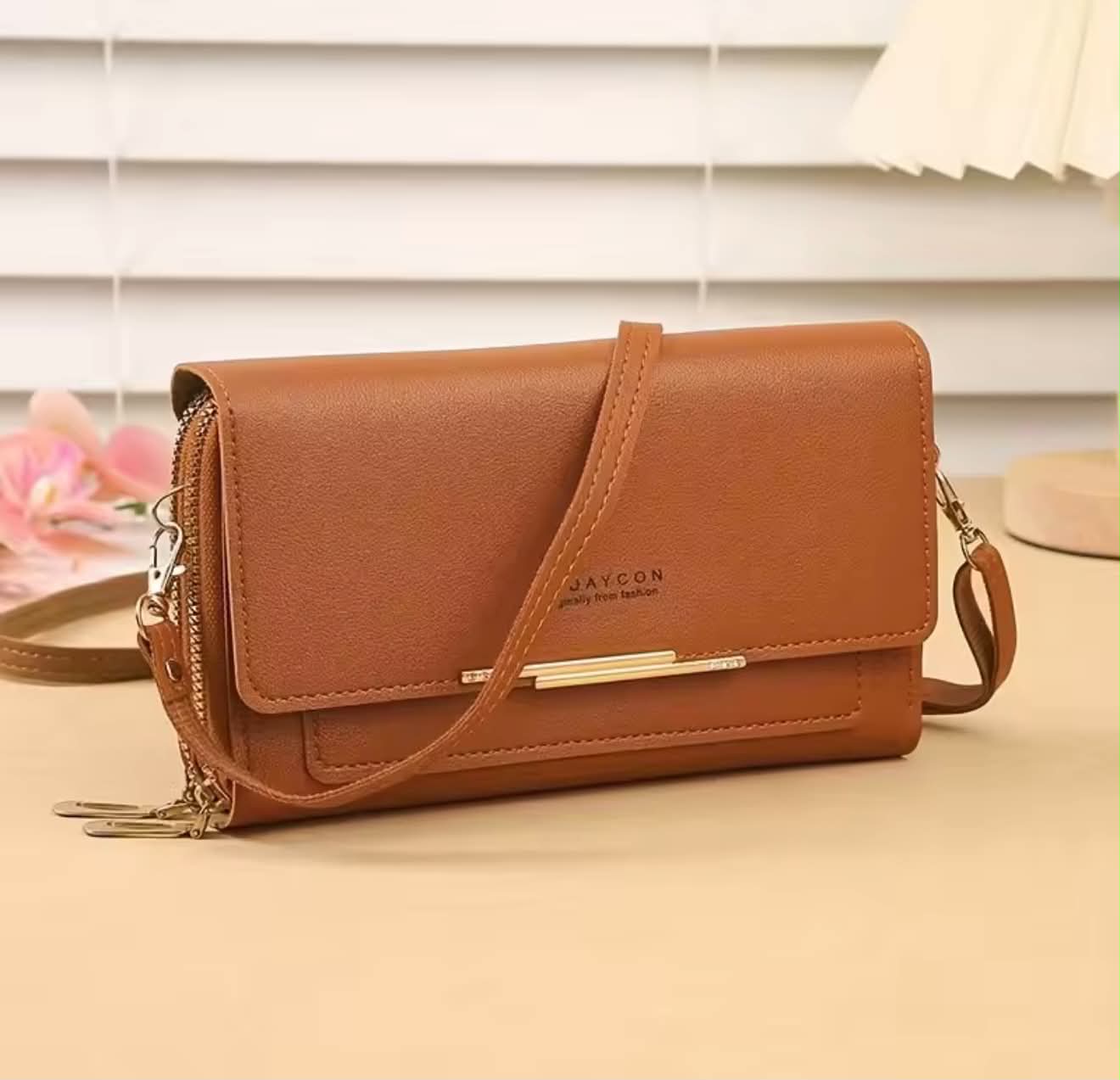 Elegant Women’s Crossbody Wallet